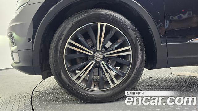 Volkswagen Tiguan (II) 2.0 TDI Prestige 2020 — фото 5