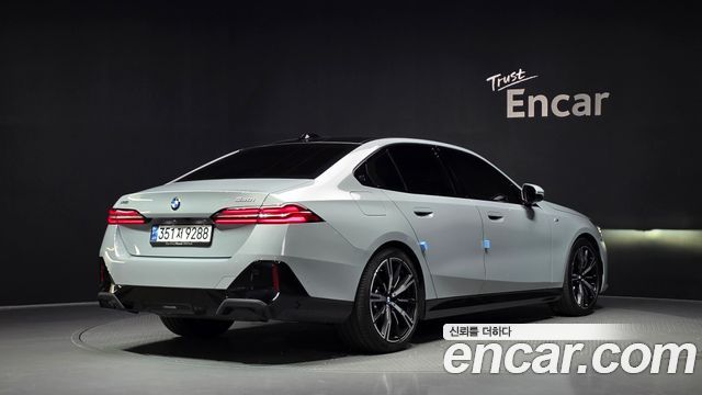 BMW 5 Series (G60) 530i xDrive M Sport 2024 — фото 2