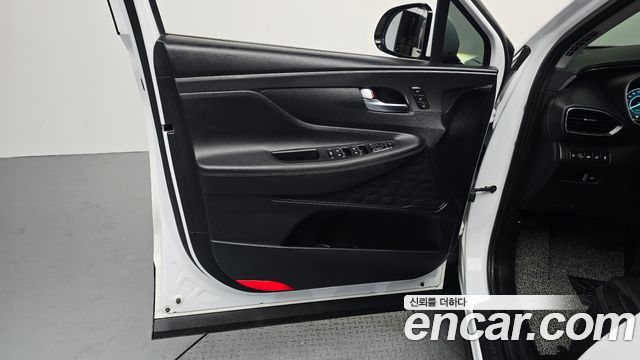Hyundai Santa Fe Gasoline 2.5T 2WD Prestige 2023 — фото 24