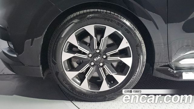 Kia Carnival (IV) Diesel 9-Seater Hi-Limousine Signature 2021 — фото 5