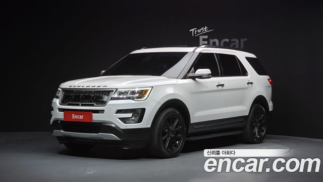Ford Explorer 2.3 Limited 4WD 5th