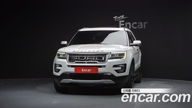 Ford Explorer 2.3 Limited 4WD 5th 2017 — фото 3