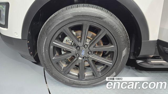Ford Explorer 2.3 Limited 4WD 5th 2017 — фото 5