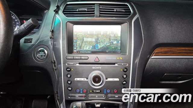 Ford Explorer 2.3 Limited 4WD 5th 2017 — фото 12