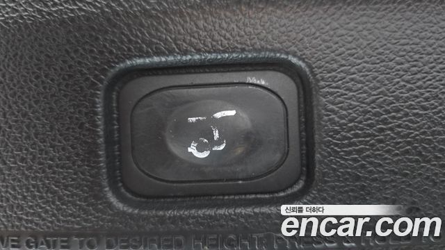 Ford Explorer 2.3 Limited 4WD 5th 2017 — фото 15