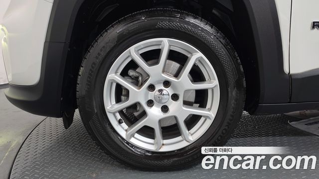 Jeep Renegade 2.4 Limited 2020 — фото 5