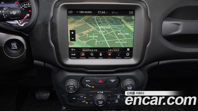 Jeep Renegade 2.4 Limited 2020 — фото 12