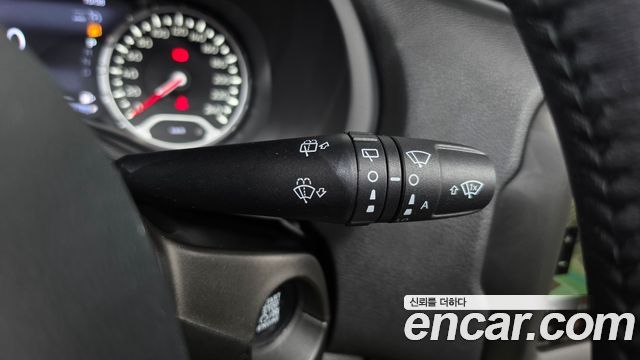 Jeep Renegade 2.4 Limited 2020 — фото 28