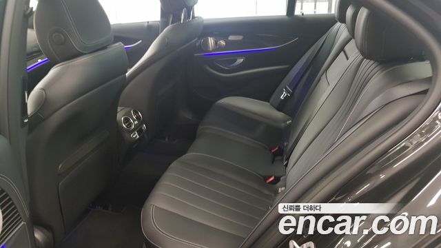 Mercedes-Benz E-Class (W213) E450 4MATIC Exclusive 2023 — фото 10
