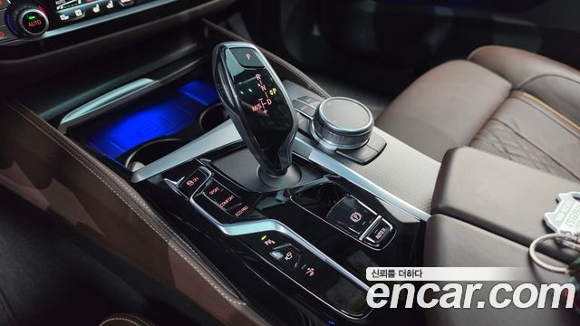 BMW 6 Series GT (G32) 620d xDrive M Sport 2023 — фото 9