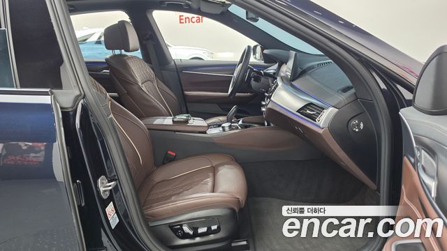 BMW 6 Series GT (G32) 620d xDrive M Sport 2023 — фото 11