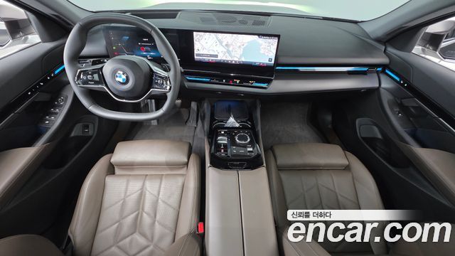 BMW 5 Series (G60) 520i 2024 — фото 7