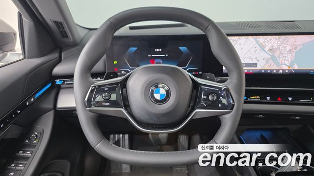 BMW 5 Series (G60) 520i 2024 — фото 13