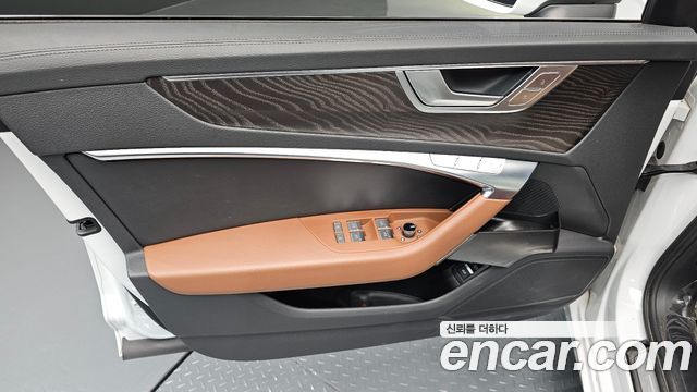 Audi A6 (C8) 45 TFSI Premium 2021 — фото 24