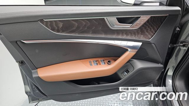 Audi A6 (C8) 40 TDI Premium 2023 — фото 24