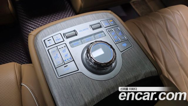 Genesis G80 (RG3) Gasoline 3.5 Turbo AWD 2025 — фото 32