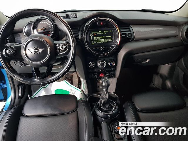 MINI Cooper D 5Door Mid 3rd 2017 — фото 5