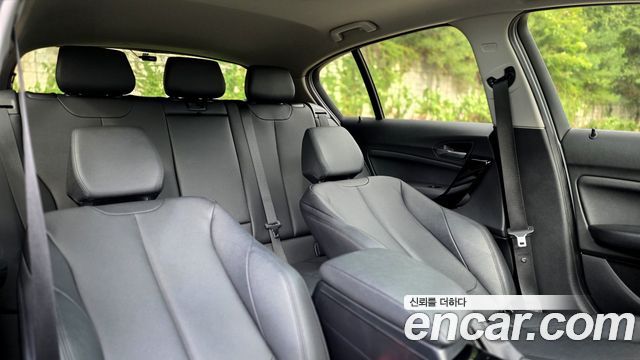 BMW 1 Series (F20) 118d Sport 5Door 2016 — фото 18