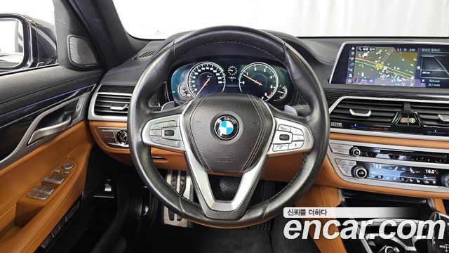 BMW 7 Series (G11) 730d xDrive M Sport 2017 — фото 13