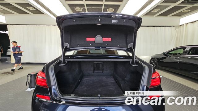 BMW 7 Series (G11) 730d xDrive M Sport 2017 — фото 20