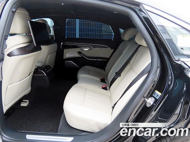 Audi A8 (D5) 55 TFSI Quattro Premium LWB 2022 — фото 6
