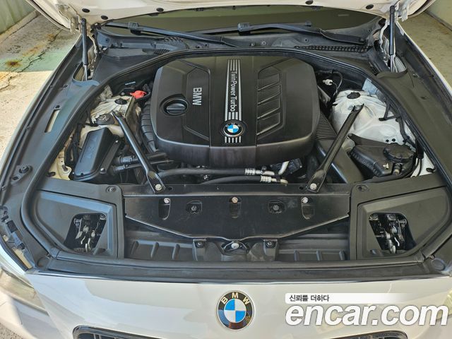 BMW 5 Series (F10) 520d 2013 — фото 9