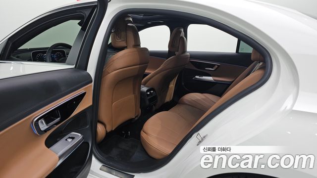 Mercedes-Benz E-Class (W214) E200 Avantgarde 2025 — фото 12