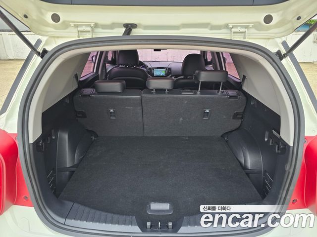KG Mobility (SsangYong) Tivoli Air Diesel IX 2WD 2017 — фото 24