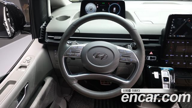 Hyundai Staria Lounge 9-Seater Inspiration 2022 — фото 13