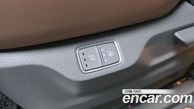 Hyundai Staria Lounge 9-Seater Inspiration 2022 — фото 19