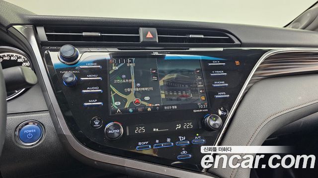 Toyota Camry (XV70) 2.5 XLE Hybrid 2018 — фото 13