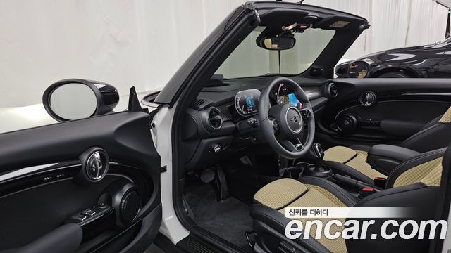MINI Cooper S Convertible Resolute Edition 3rd Gen 2024 — фото 10