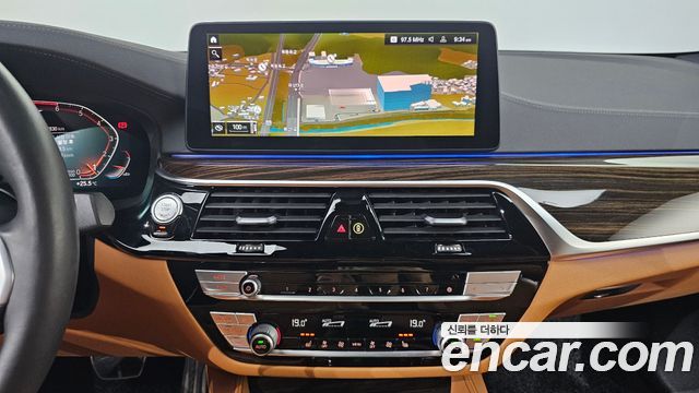 BMW 5 Series (G30) 520i M Sport 2021 — фото 16