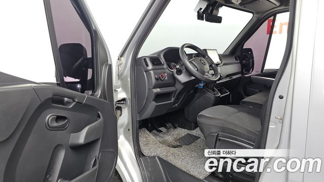 Renault Korea Master 2.3 15-Seater 2020 — фото 10