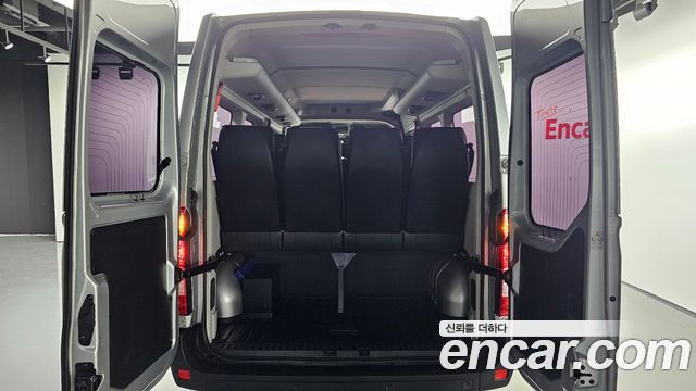 Renault Korea Master 2.3 15-Seater 2020 — фото 13