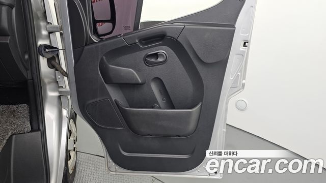 Renault Korea Master 2.3 15-Seater 2020 — фото 24