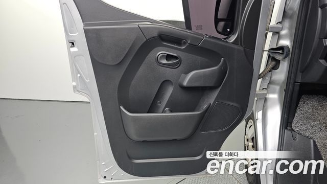 Renault Korea Master 2.3 15-Seater 2020 — фото 25