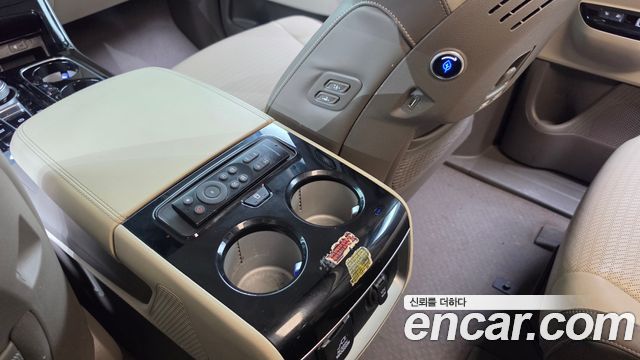 Kia Carnival (IV) Gasoline 9-Seater Hi-Limousine Signature 2021 — фото 9