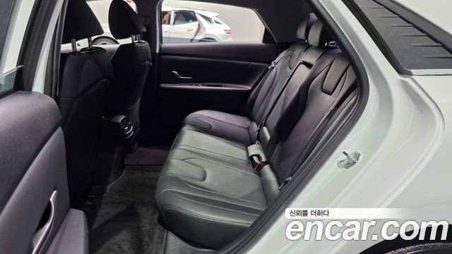 Hyundai Avante (CN7) 1.6 Inspiration 2023 — фото 15