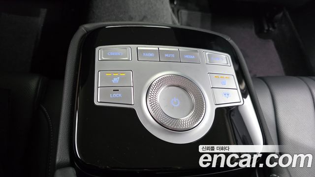 Genesis G80 (RG3) Gasoline 3.5 Turbo AWD 2022 — фото 33