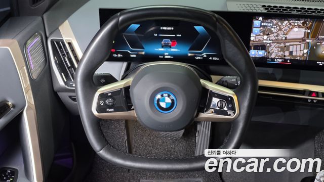 BMW iX xDrive50 Sports Plus 2023 — фото 17