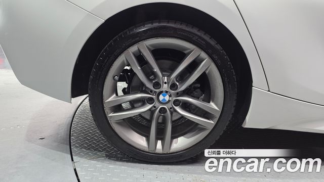BMW 1 Series (F20) 118d M Sport Shadow 5 Door 2018 — фото 5