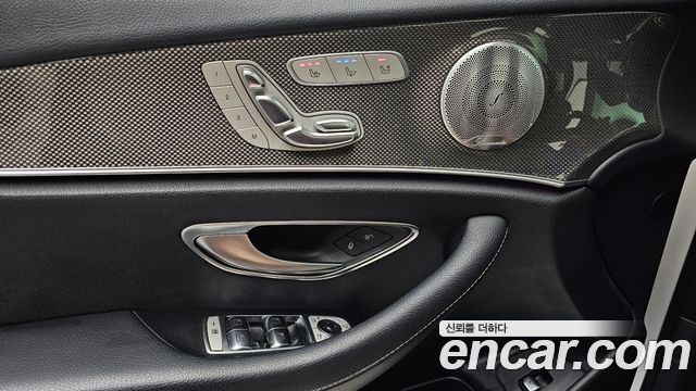 Mercedes-Benz E-Class (W213) E300 4MATIC AMG Line 2020 — фото 20