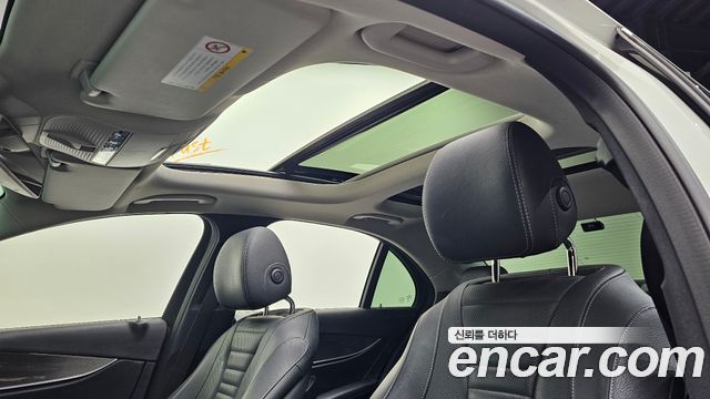 Mercedes-Benz E-Class (W213) E300 4MATIC AMG Line 2020 — фото 23
