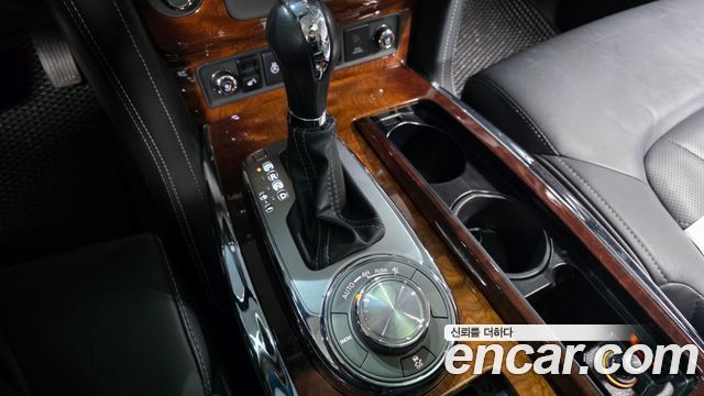 Infiniti QX80 5.6 AWD 2015 — фото 9