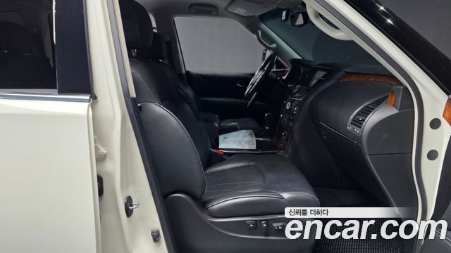 Infiniti QX80 5.6 AWD 2015 — фото 11