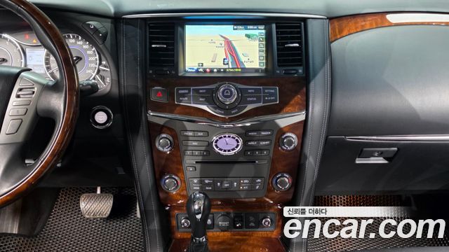Infiniti QX80 5.6 AWD 2015 — фото 14
