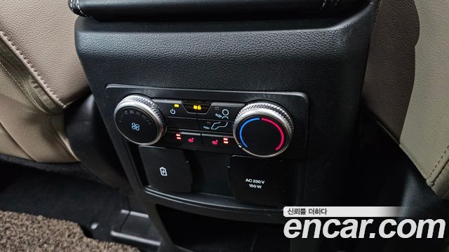 Ford Explorer (VI) 2.3 LimIted 4WD 2021 — фото 17