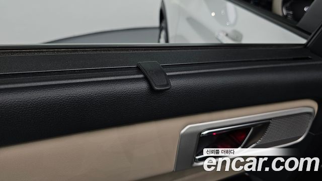 Ford Explorer (VI) 2.3 LimIted 4WD 2021 — фото 18
