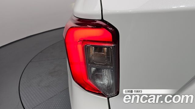 Ford Explorer (VI) 2.3 LimIted 4WD 2021 — фото 23